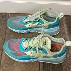 Nike air Max 270 react psychedelic art size 9